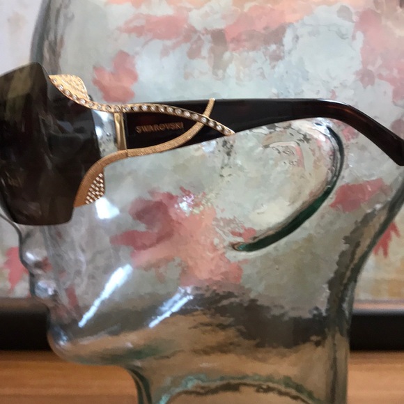 New Swarovski Brown / Gold sunglasses. Big frames - Picture 4 of 8